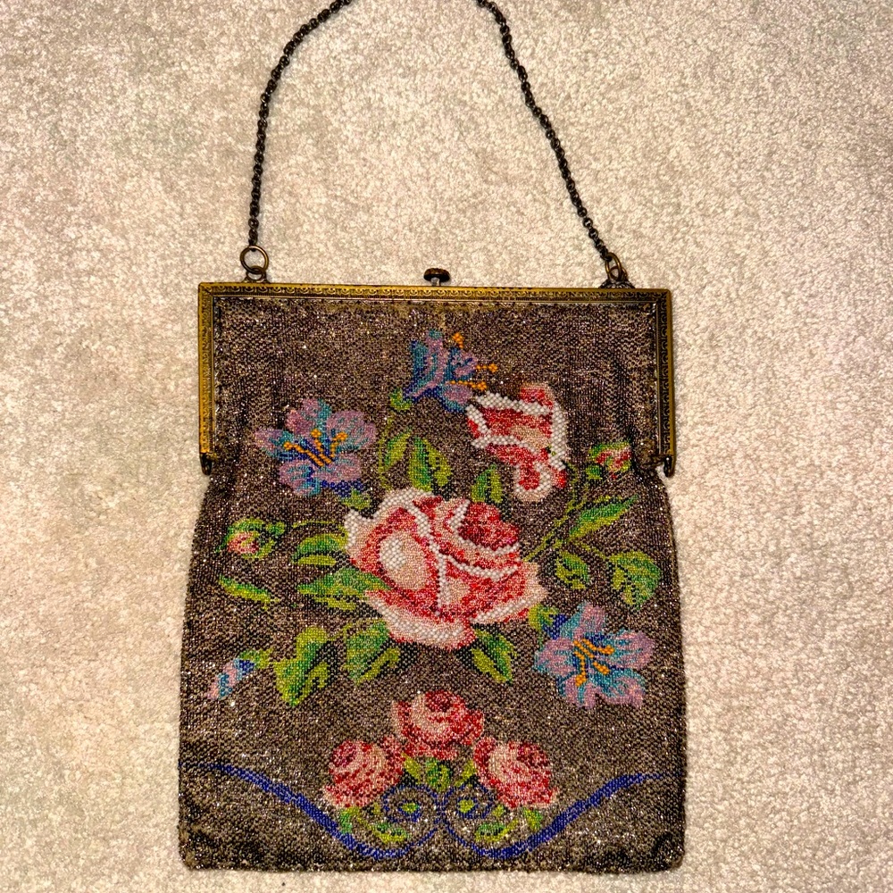 1800s beaded floral clasp purse